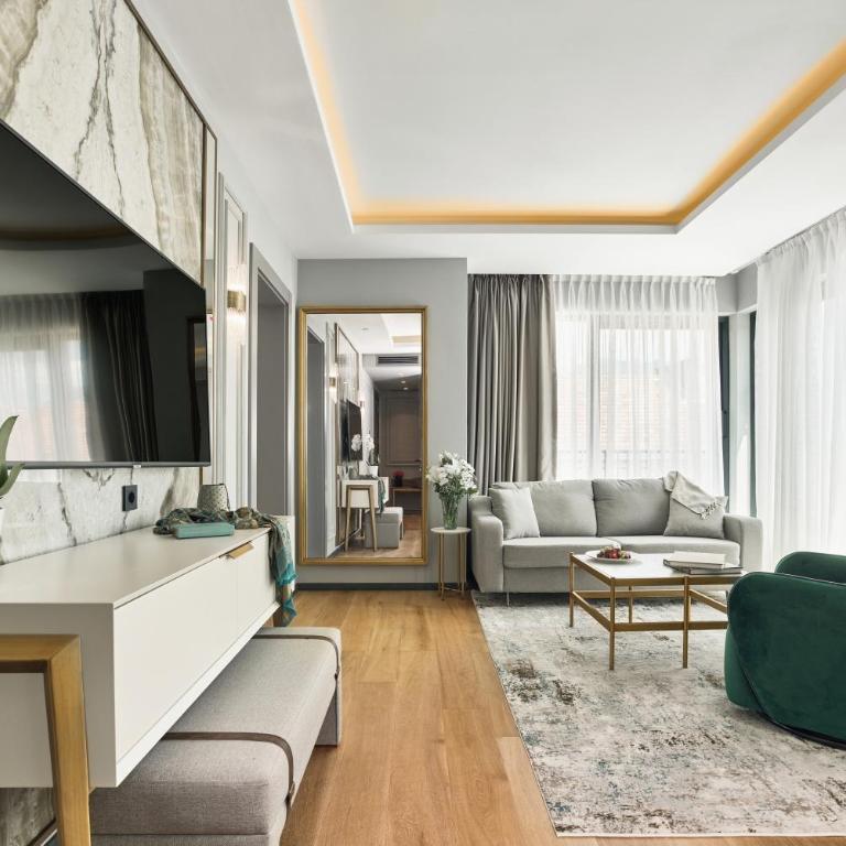 La Fleur Boutique Hotel - Suite with Side Sea View - 4