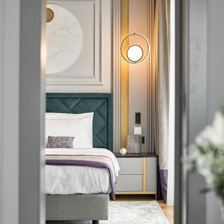 La Fleur Boutique Hotel - Suite with Side Sea View - 2