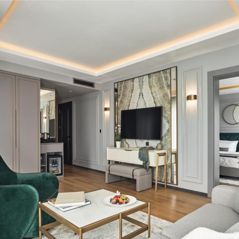 La Fleur Boutique Hotel - Suite with Side Sea View - 3