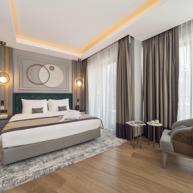 La Fleur Boutique Hotel - Suite with Garden View - 4