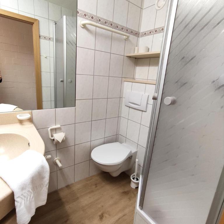 Sauna, Pool und Gartenzugang oder Balkon - Appartement 1 Chambre - 8