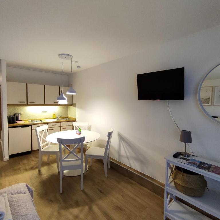 Sauna, Pool und Gartenzugang oder Balkon - Appartement 1 Chambre - 5