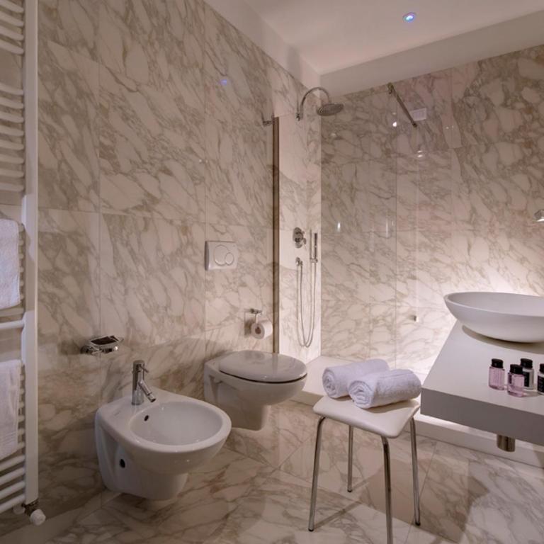 Hotel Nazionale - Camera Matrimoniale/Doppia con Letti Singoli - 12