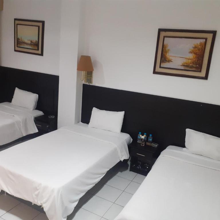 HOTEL DORAL - Habitación Triple - 1