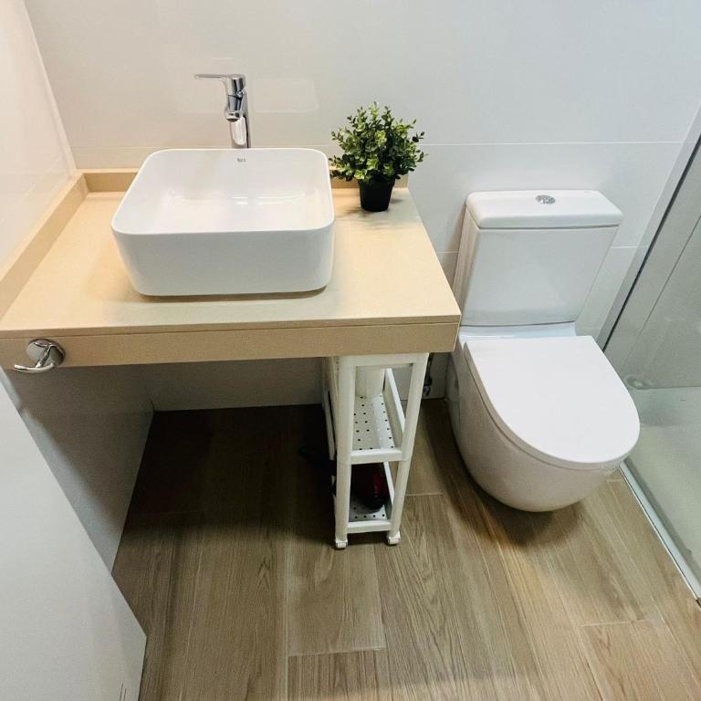 Home La Naval - One-Bedroom Apartment - 24