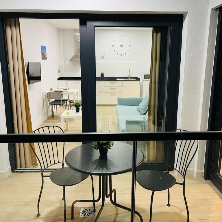Home La Naval - One-Bedroom Apartment - 51