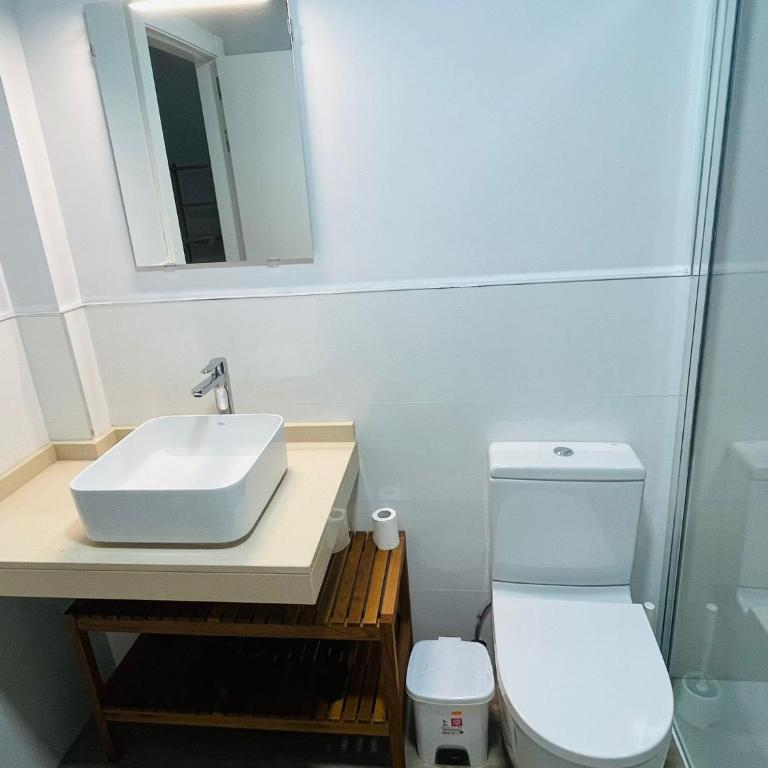 Home La Naval - One-Bedroom Apartment - 42
