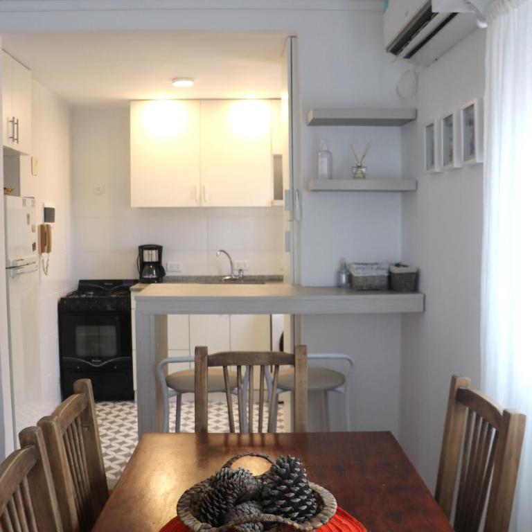 EDIFICIO CABO FRIO - Two-Bedroom Apartment - 1