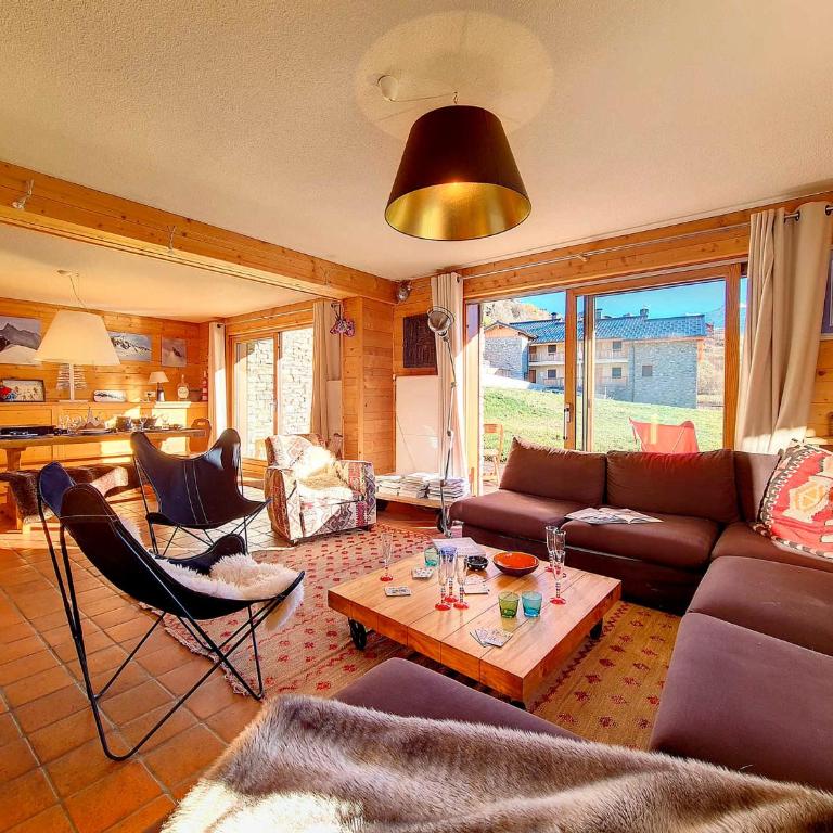 Chalet spacieux avec cheminée et WIFI au Levassay - FR-1-344-1202 - Chalet - 2