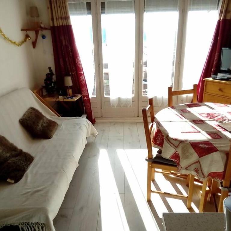 APPARTEMENT F3 2 chambres DUPLEX CENTRE-VILLE FONT-ROMEU - Appartement 2 Chambres - 1