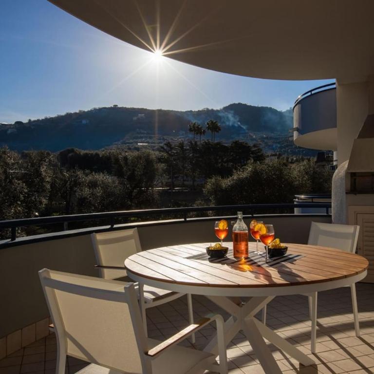 SorrentoVibes - Modern Family Apt Sorrento with Views - Appartamento con 3 Camere da Letto - 46