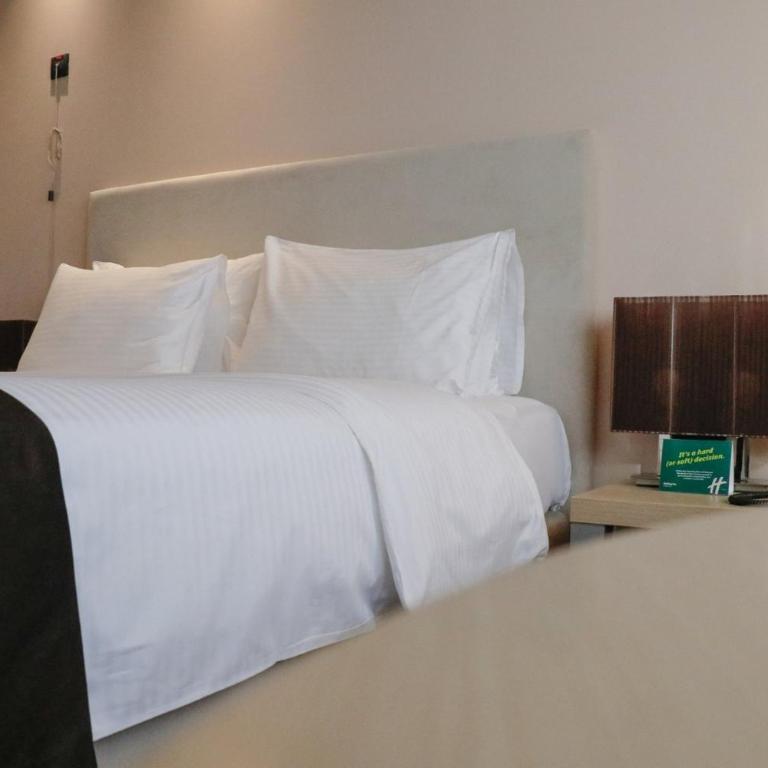 Holiday Inn Belgrade, an IHG Hotel - Standardna soba sa bračnim krevetom (queen-size) pristupačna osobama sa invaliditetom - 5