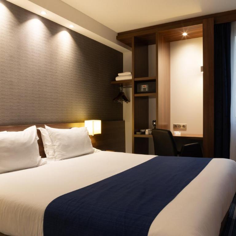 Holiday Inn Express Amiens by IHG - Chambre Lit Queen-Size Standard - Accessible aux Personnes à Mobilité Réduite avec Petit-Déjeuner Gratuit - 13