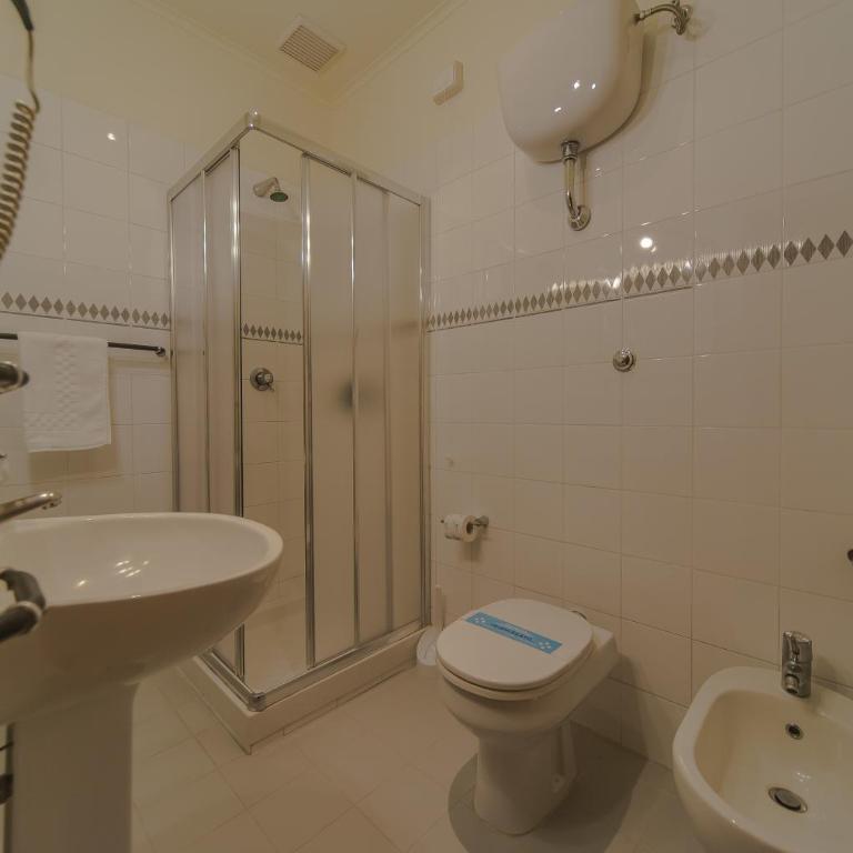 Hotel Columbus sul Lago - Camera Singola - 2
