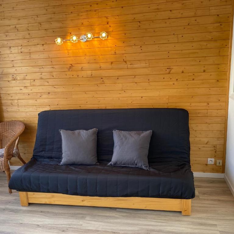 Studio Puy Saint Vincent 1600 aux pieds des pistes - One-Bedroom Apartment - 2