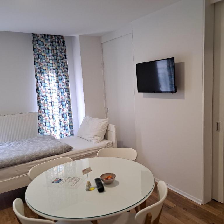 Villa Flower with Free Onsite Parking - Apartment - Ground Floor - 21