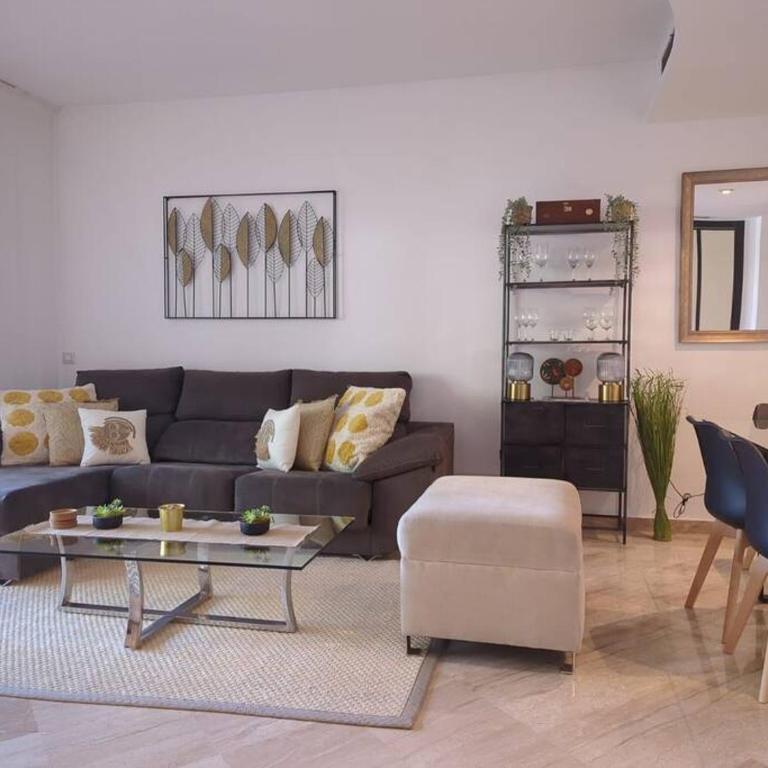 Noray Playa seafront, San Pedro de Alcantara - Two-Bedroom Apartment - 4