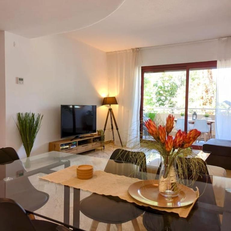 Noray Playa seafront, San Pedro de Alcantara - Two-Bedroom Apartment - 9