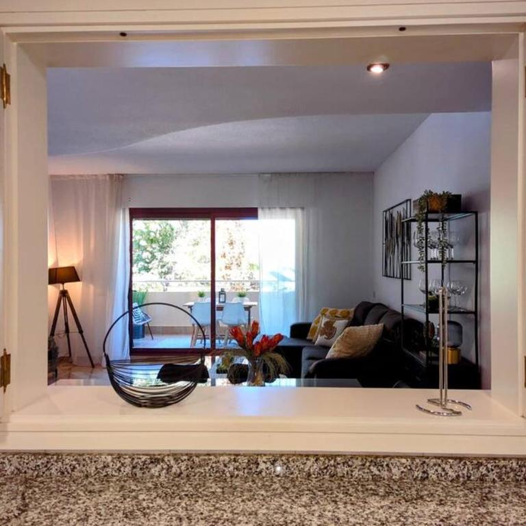 Noray Playa seafront, San Pedro de Alcantara - Two-Bedroom Apartment - 10