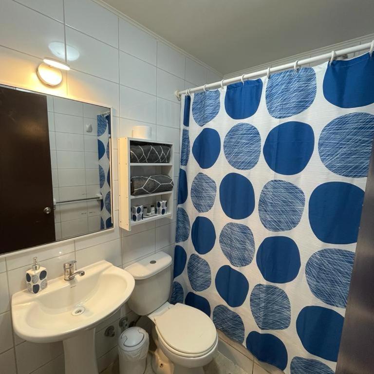 Amplia Casa en Condominio - Four-Bedroom House - 12