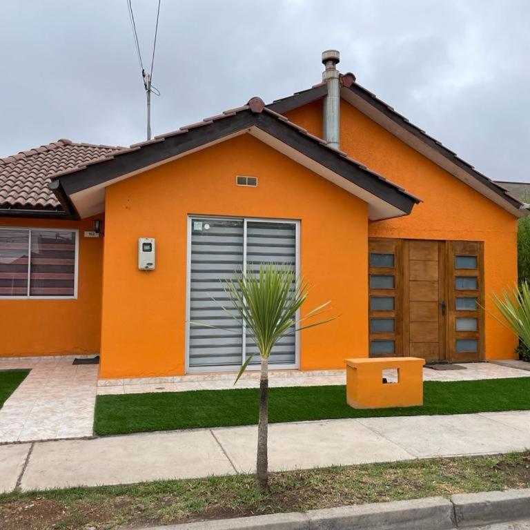 Amplia Casa en Condominio - Four-Bedroom House - 1