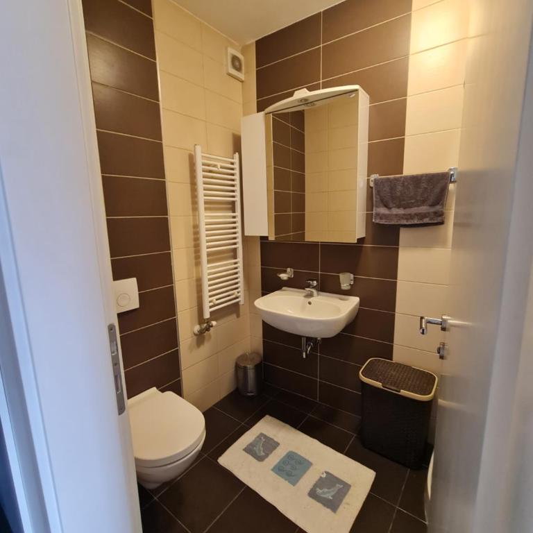 Niki - One-Bedroom Apartment - 3
