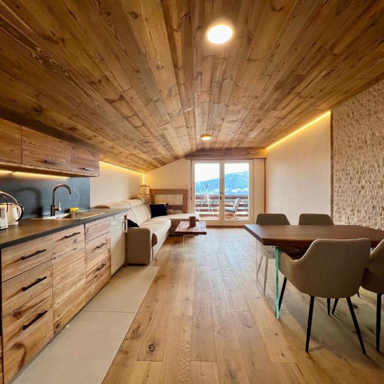 Attique - vue plongeante sur le lac de la Moubra - Apartment mit 1 Schlafzimmer - 1