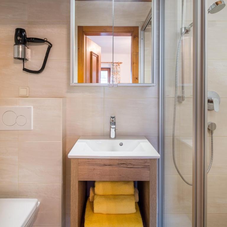 Pension Rainhof - Doppelzimmer - 2