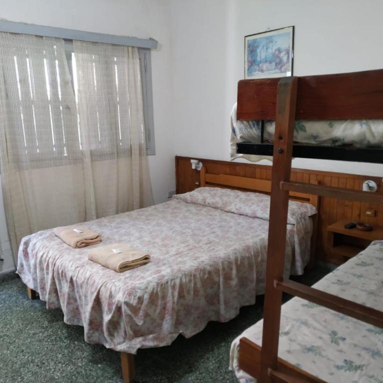 Hostería Zodíaco - Quadruple Room with Private Bathroom - 2