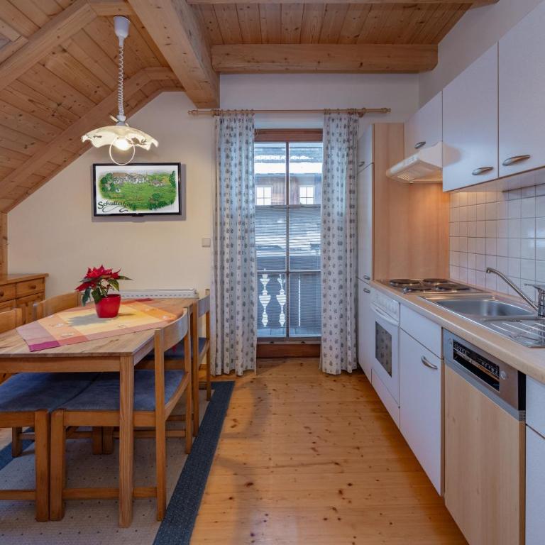 Schullerhof - Familienapartment (2 Erwachsene & 2 Kinder) - 4