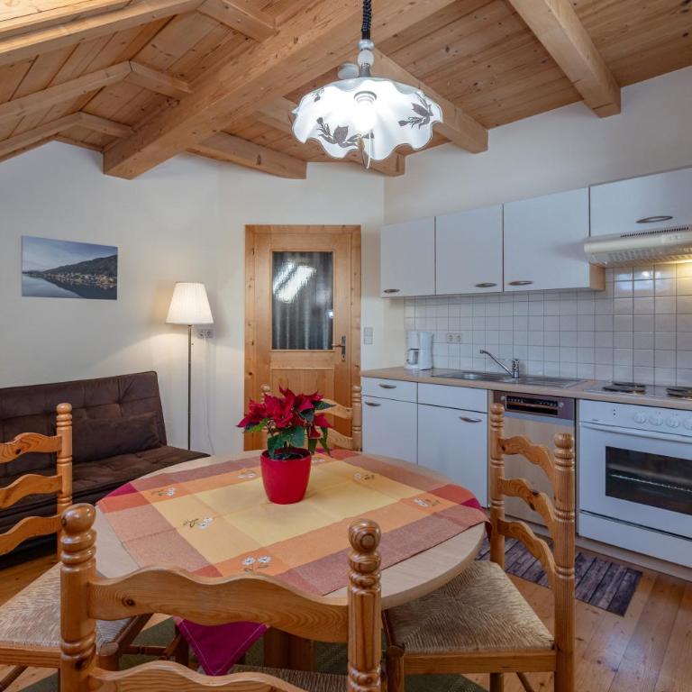 Schullerhof - Familienapartment (2 Erwachsene & 2 Kinder) - 12