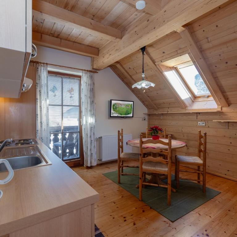 Schullerhof - Familienapartment (2 Erwachsene & 2 Kinder) - 10