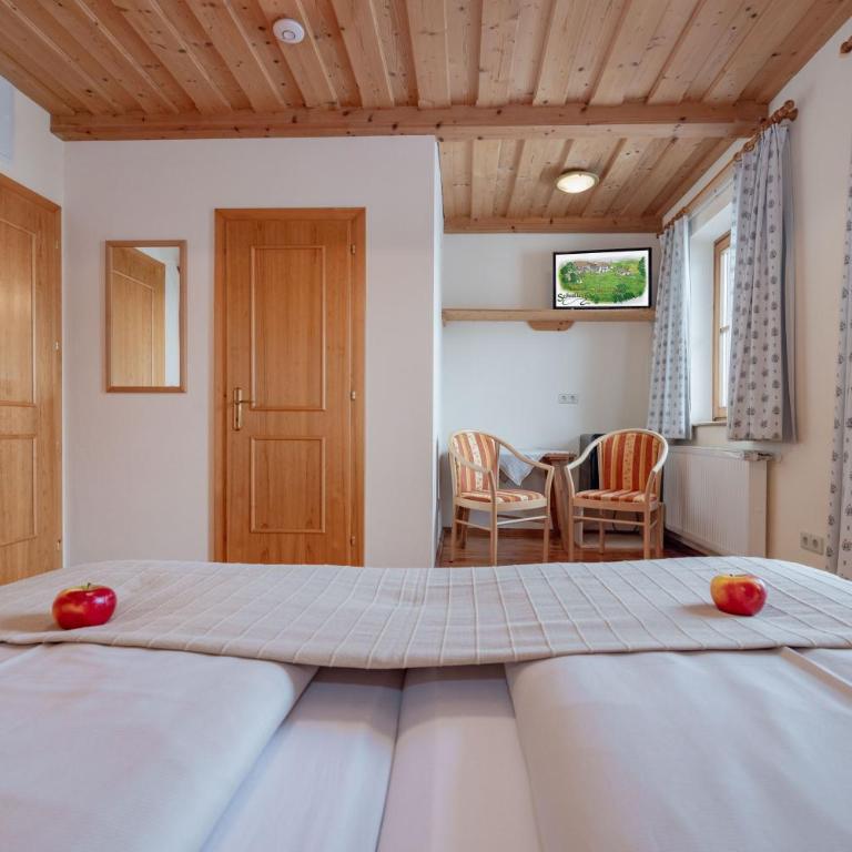 Schullerhof - Doppelzimmer mit Balkon - 1
