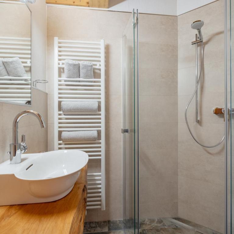 Schullerhof - Doppelzimmer mit Balkon - 4