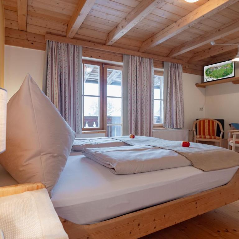 Schullerhof - Doppelzimmer mit Balkon - 3