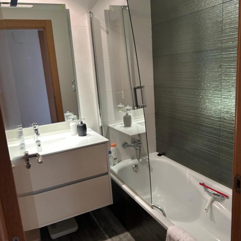 Residencial Playa Poniente 66 de Gijón - Apartamento de 2 dormitorios - 24