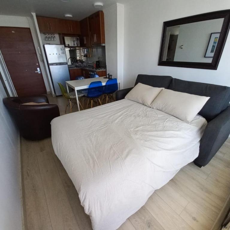 Departamento cercano a la playa, con estacionamiento - Two-Bedroom Apartment - 58