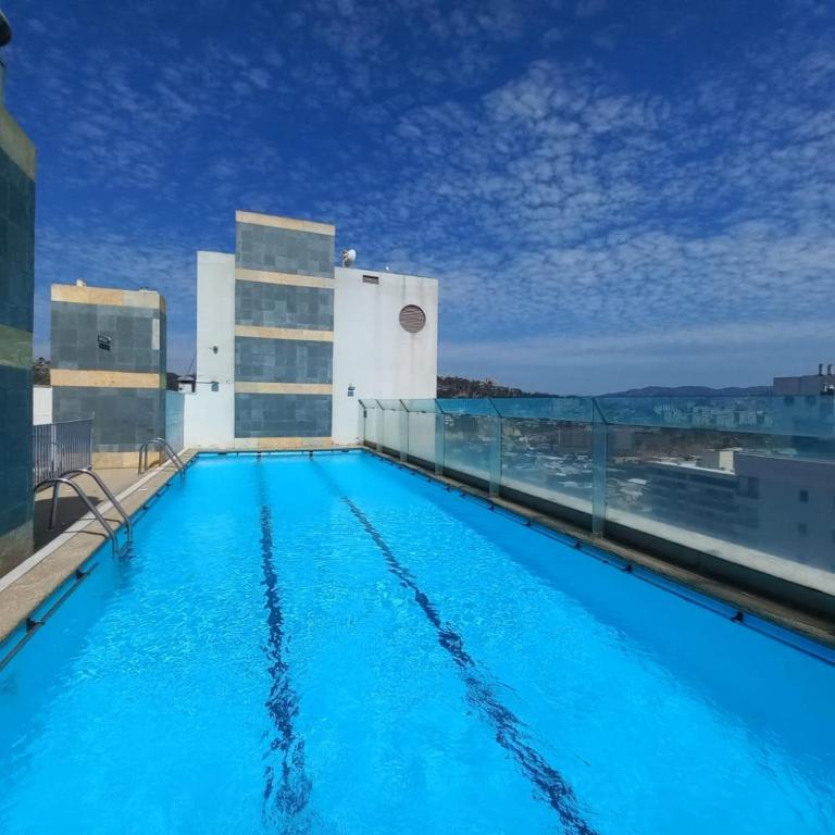 Departamento cercano a la playa, con estacionamiento - Two-Bedroom Apartment - 96