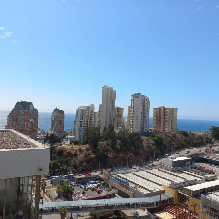 Departamento cercano a la playa, con estacionamiento - Two-Bedroom Apartment - 90