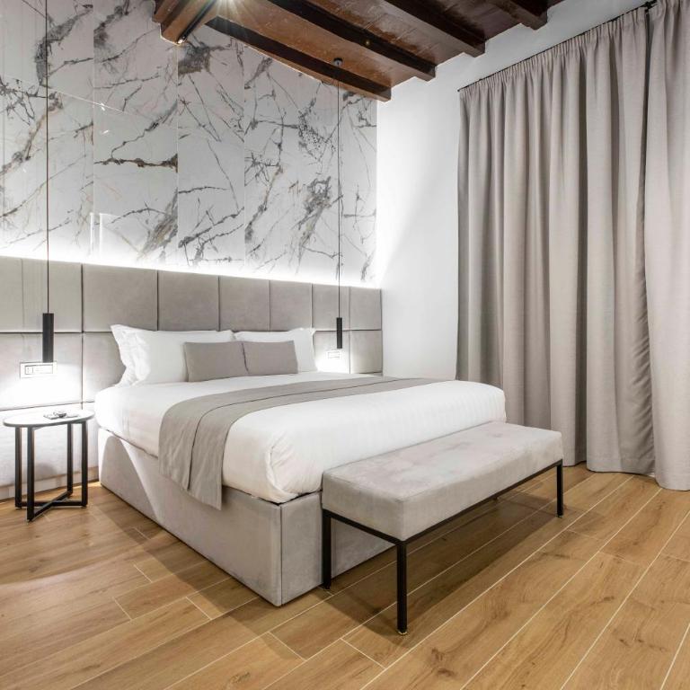 Home at Rome Luxury Navona Guest House 2 - Camera Superior - 2