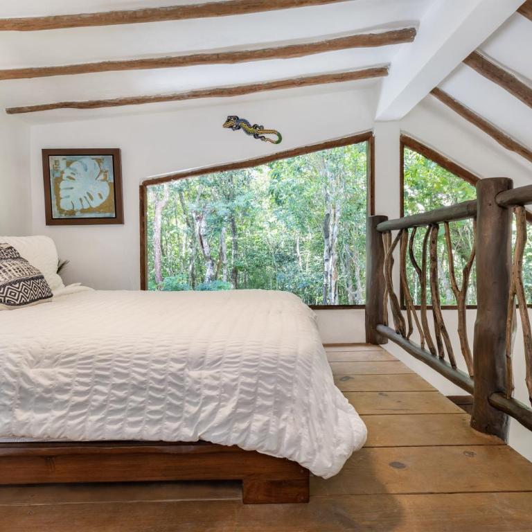 Casa & Palapa de la Selva - Three-Bedroom House - 8