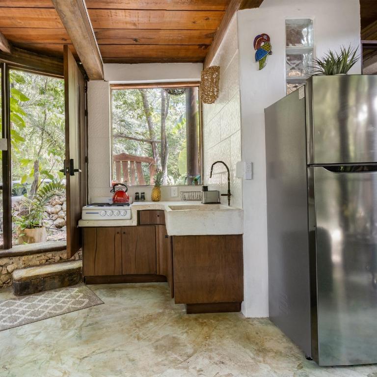 Casa & Palapa de la Selva - Three-Bedroom House - 20