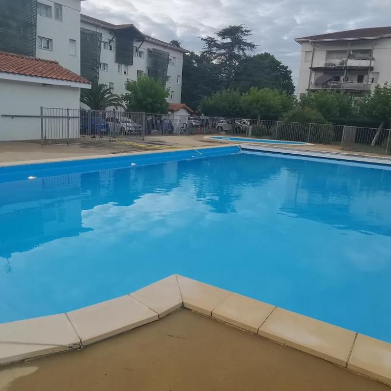 Rêve de Bisca Appartement spacieux climatisé avec jardin privatif piscine et parking privés - Appartement 1 Chambre - 7