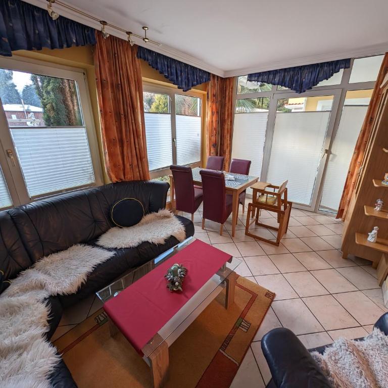 Ferienwohnungen Garten Eden - Apartment mit Poolblick - 65