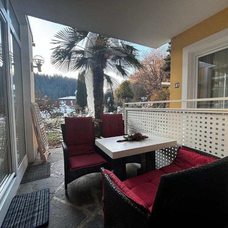 Ferienwohnungen Garten Eden - Apartment mit Poolblick - 59