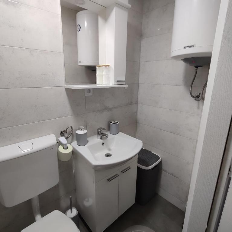 Studio apartman free parking RUBIKON - Porodični Studio - 34