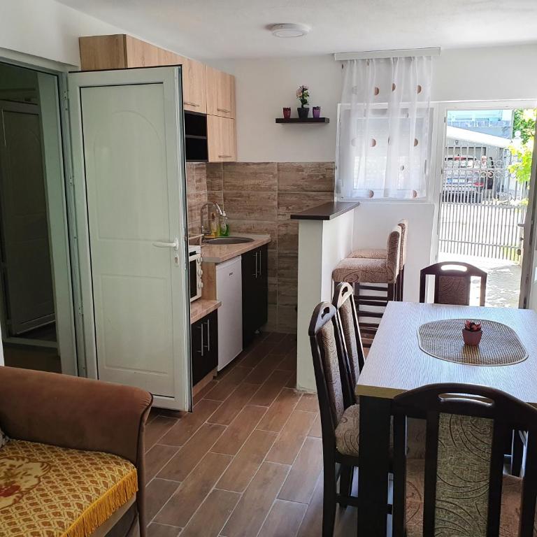 Smeštaj Miki 2 - Apartman sa 1 Spavaćom Sobom - 6