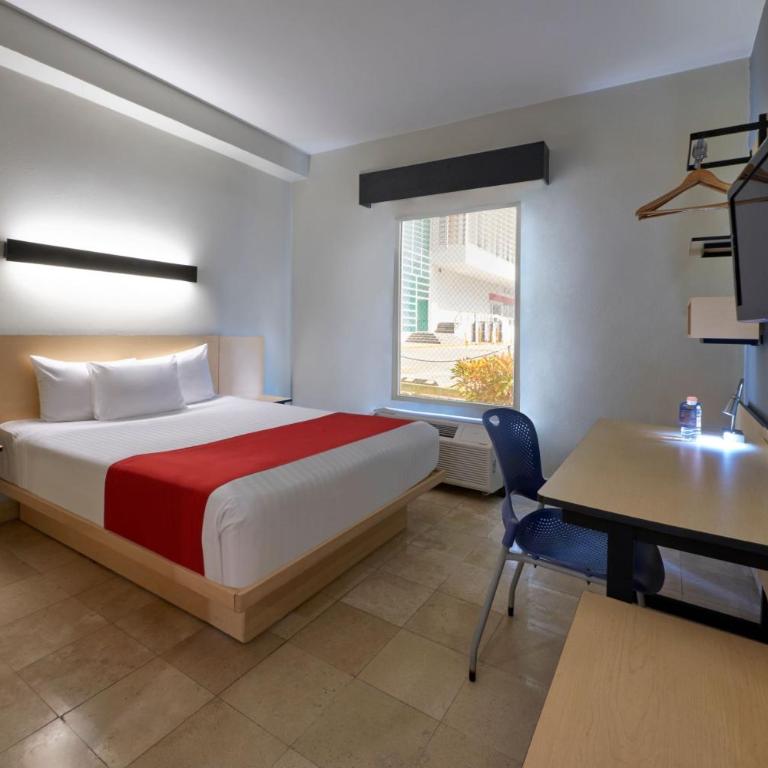 City Express by Marriott Cancun - Habitación con cama grande - 4