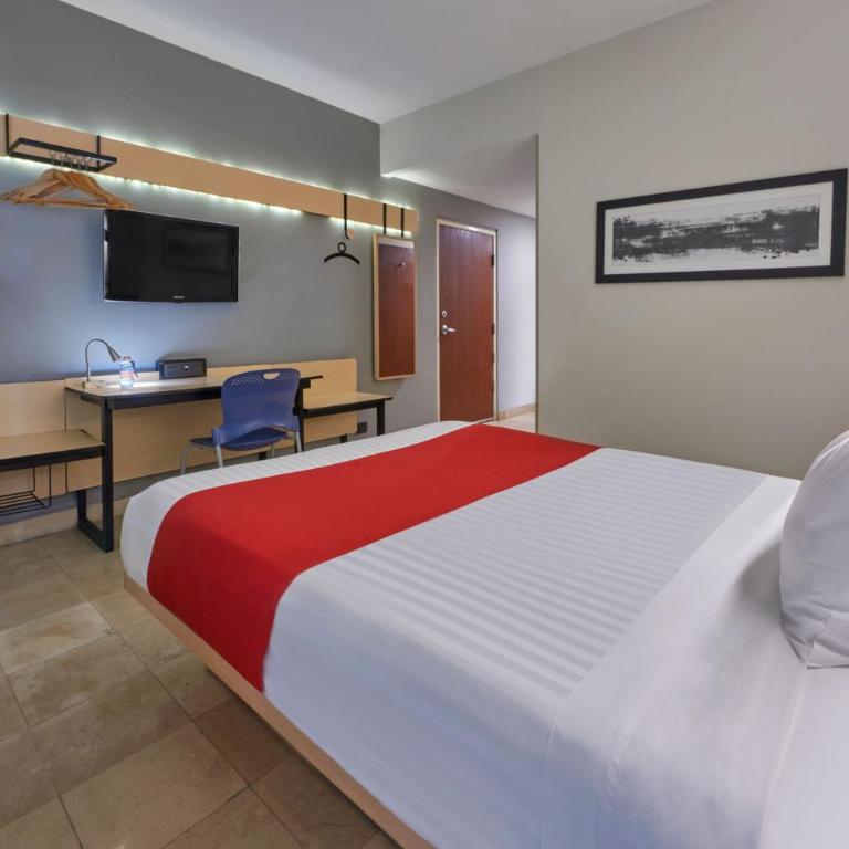 City Express by Marriott Cancun - Habitación con cama grande - 5