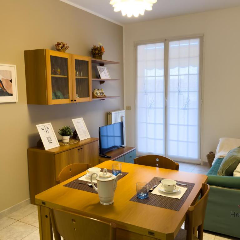 Balcony and garage - Beaches 5min away - Smart TV - Apartamento de 1 dormitorio - 9